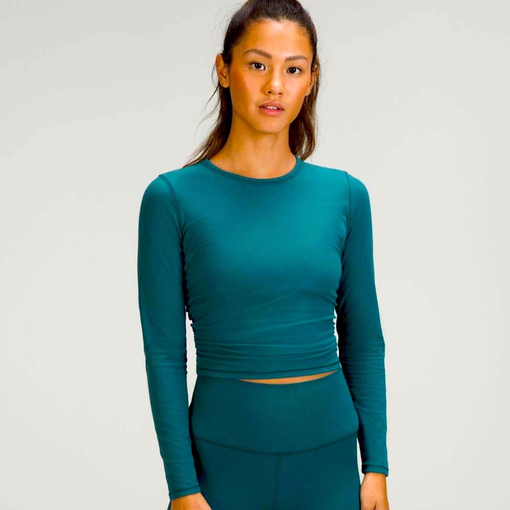 Lululemon top